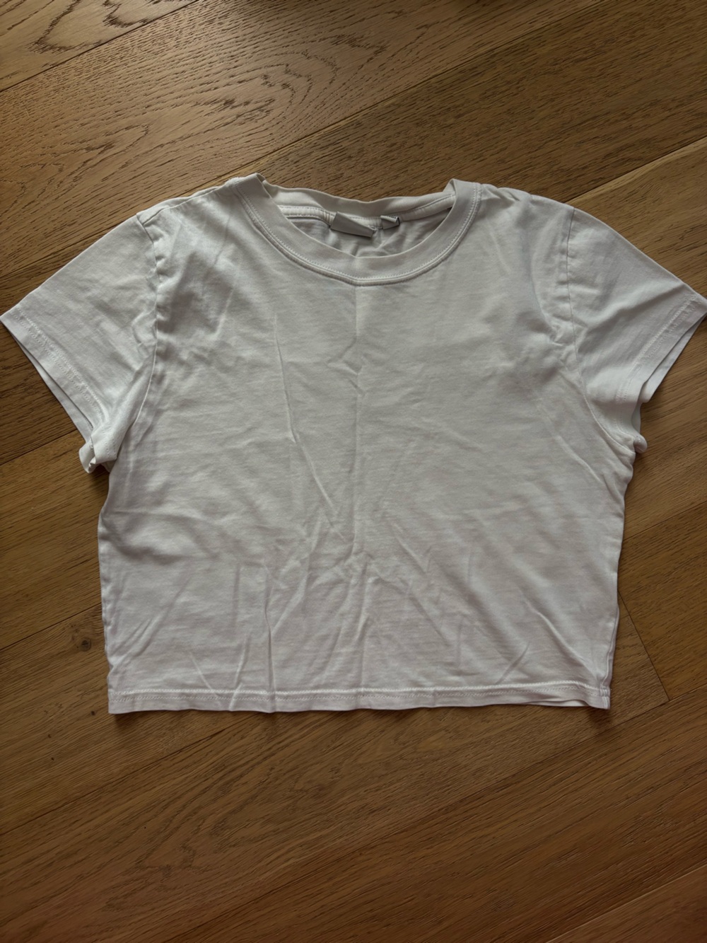 Sunday Best Short Sleeve White Cropped T-Shirt - Size Small